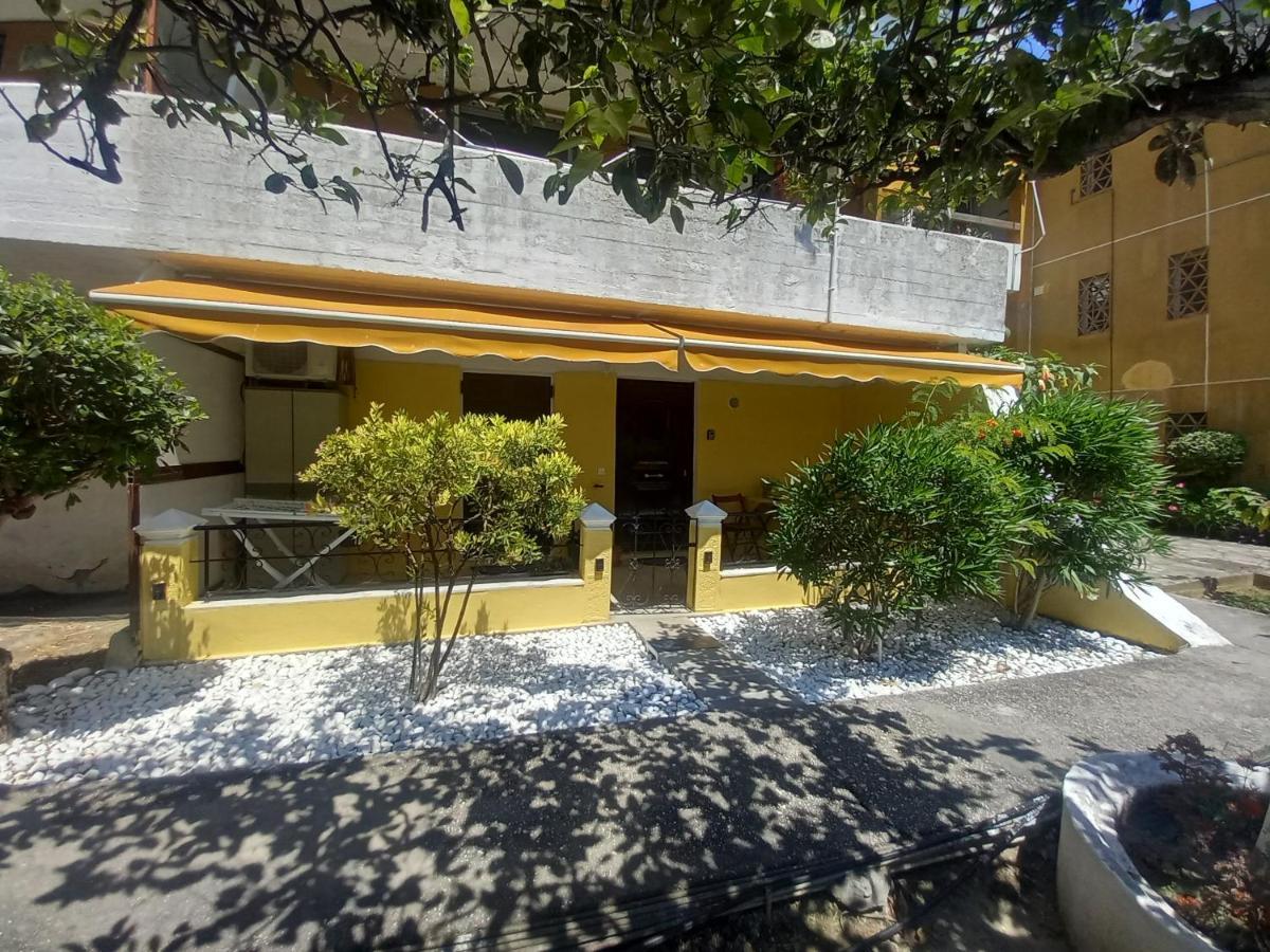 Angela's Cute Apartment  Análipsis Exterior foto
